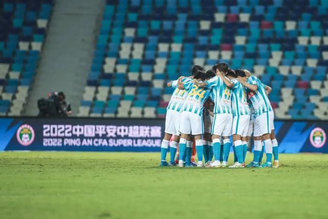 英超-利物浦2-0谢菲联 范迪克索博破门阿诺德助攻北京时间12月7日凌晨3:30，2023-24赛季英超联赛第15轮，利物浦客战谢菲尔德联队。